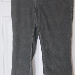 J. Jill 8T Olive Courduroy Bootleg pants